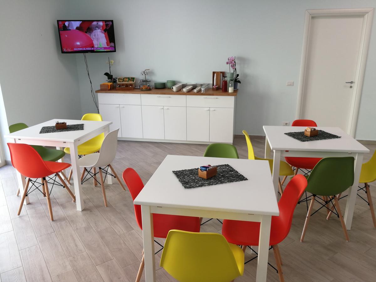 La Formica Hotel Чивитавекия Екстериор снимка